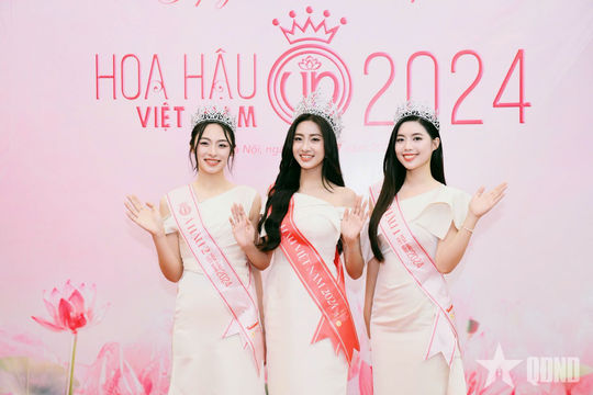 Á hậu 1 Trần Ngọc Châu Anh: Muốn lan tỏa hình ảnh Bộ đội Cụ Hồ kỷ cương, bản lĩnh