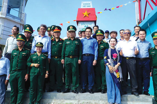 Chắc tay súng, vững biên cương