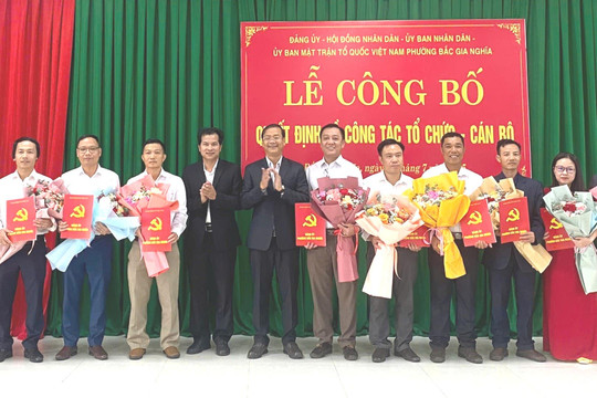 Phường Bắc Gia Nghĩa công bố quyết định về công tác tổ chức - cán bộ