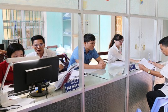 Chứng chỉ bồi dưỡng công chức xã có thay chứng chỉ chuyên viên?