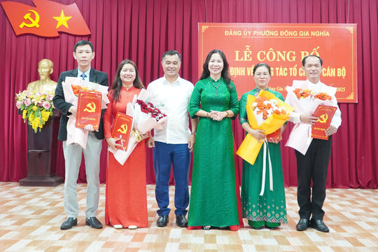 Phường Đông Gia Nghĩa công bố quyết định về công tác tổ chức - cán bộ