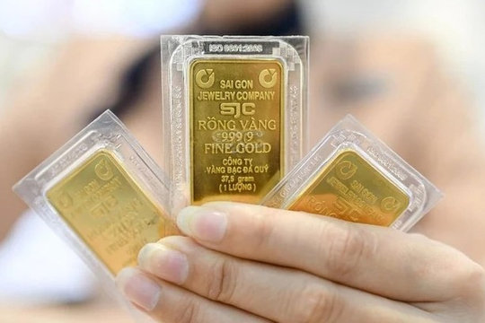 Giá vàng hôm nay (2-7): Tăng vọt lên mức cao nhất trong hơn một tháng qua