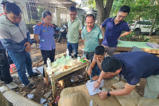 Đắk Lắk: Triệt phá tụ điểm bán lẻ ma túy ngay trong nghĩa trang