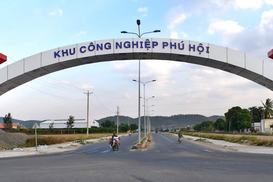 Để hoàn thiện hạ tầng khu công nghiệp