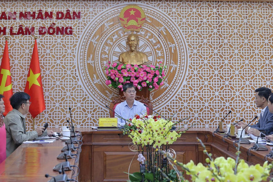 Tập trung tháo gỡ mọi nút thắt các công trình, dự án đường sắt trọng điểm, quan trọng