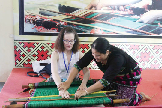 Đánh thức tiềm năng du lịch cộng đồng vùng Công viên địa chất toàn cầu UNESCO Đắk Nông