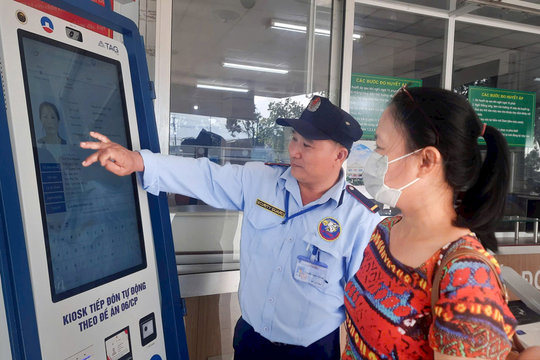 Kiosk góp phần chuyển đổi số y tế
