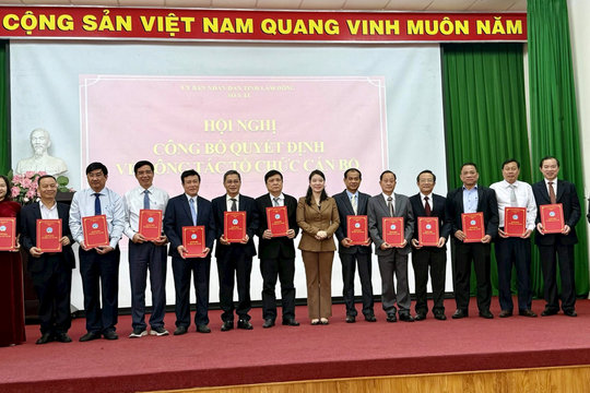 Sở Y tế Lâm Đồng công bố quyết định về công tác tổ chức cán bộ