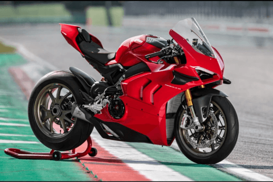 Ducati Panigale V4 S 2025 ra mắt, giá từ 1,33 tỷ đồng