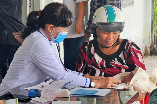 Tiêm vắc xin sởi cho trẻ trên diện rộng, không để sót