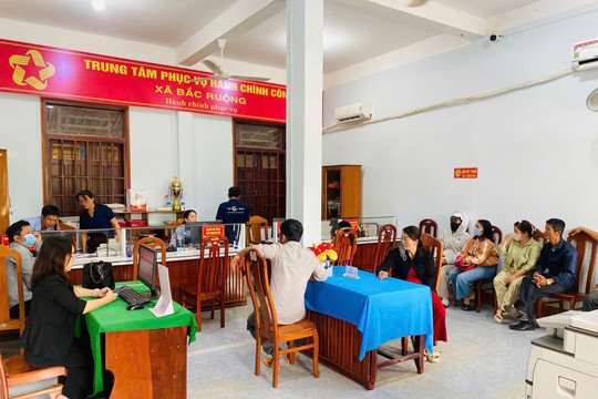 Xã Bắc Ruộng: Phát huy hiệu quả giải quyết thủ tục hành chính 2 cấp
