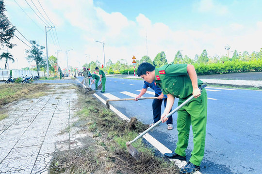Xã Cát Tiên chỉnh trang các tuyến đường chào mừng Đại hội Đảng các cấp