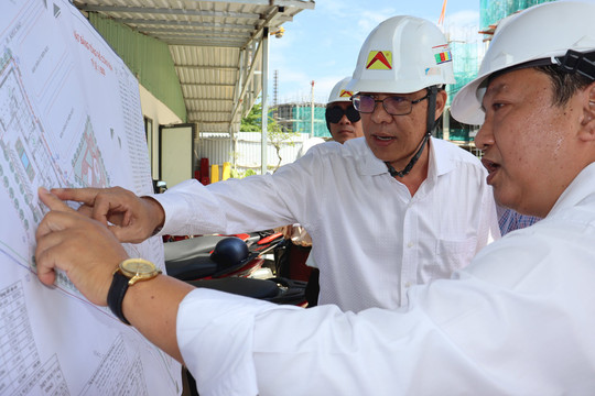 Phó Chủ tịch UBND tỉnh Lâm Đồng Nguyễn Minh kiểm tra tiến độ Dự án Chung cư sông Cà Ty