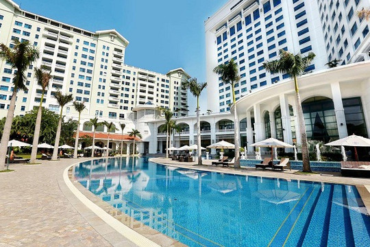 Hồ bơi trong khách sạn có cần giấy chứng nhận kinh doanh?