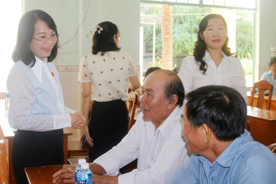 Dấu ấn cuộc tiếp xúc cử tri lần đầu sau sáp nhập