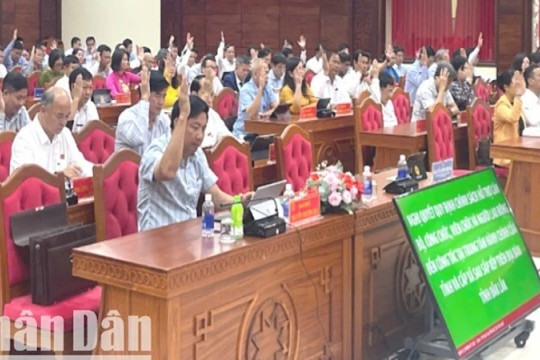 Đắk Lắk thông qua chính sách hỗ trợ cán bộ, công chức, viên chức đến công tác tại trung tâm hành chính tỉnh và xã sau sắp xếp