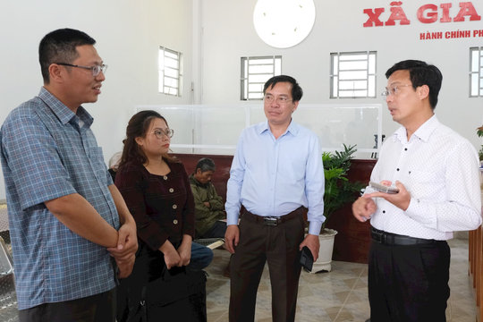 Phó Chủ tịch UBND tỉnh Đinh Văn Tuấn kiểm tra vận hành tổ chức bộ máy cấp xã mới tại các xã