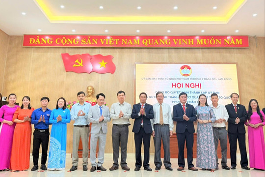 Lâm Đồng: Công bố quyết định thành lập Ủy ban MTTQ Việt Nam phường 2 Bảo Lộc
