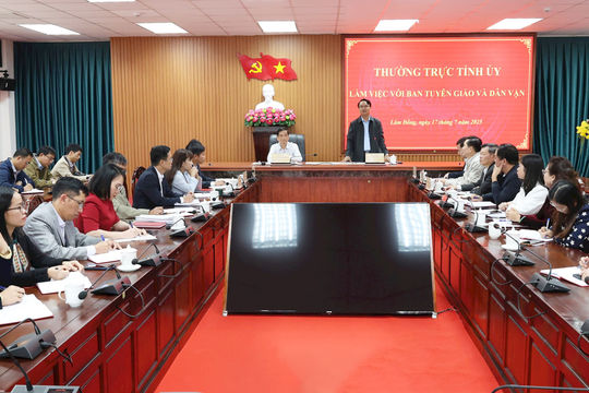 Phó Bí thư Tỉnh ủy Đặng Hồng Sỹ làm việc với Ban Tuyên giáo và Dân vận Tỉnh ủy