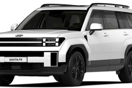 Hyundai Santa Fe 2025 giảm giá mạnh trong tháng 7