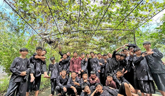 Trại hè cho thiếu nhi: Cần làm sáng những góc tối:Bài 2: Khi trại hè trở thành nỗi “ám ảnh”