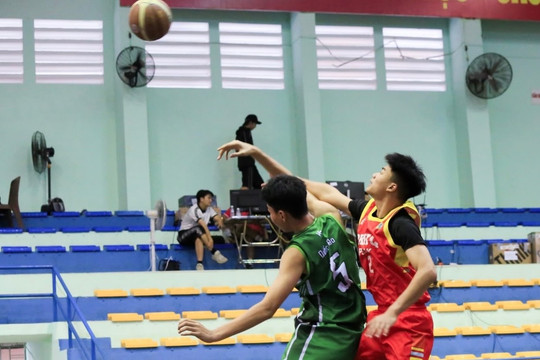 Để thể thao luôn song hành với du lịch