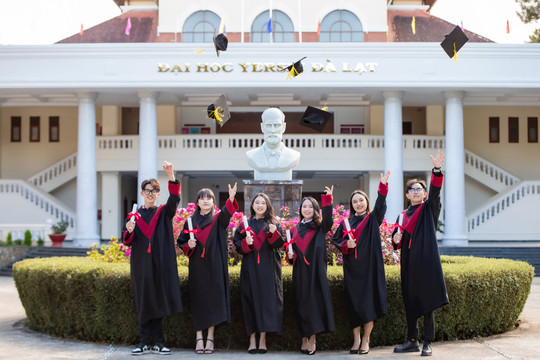 Điểm sàn xét tuyển đại học chính quy năm 2025 Trường Đại học Yersin Đà Lạt là 15,5 điểm