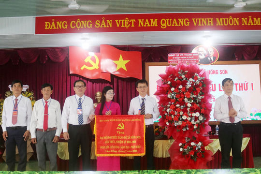 Hồng Sơn lấy nông nghiệp làm chủ lực trong tăng trưởng kinh tế