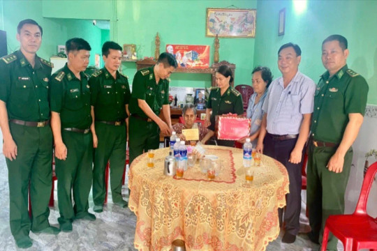 Nhiều hoạt động tri ân nhân kỷ niệm 78 năm Ngày Thương binh-Liệt sĩ ở khu vực biên giới Đắk Lắk