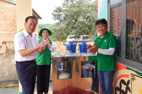 Khánh thành và bàn giao công trình thanh niên “Mùa hè xanh” cho trường tiểu học ở Đắk Lắk