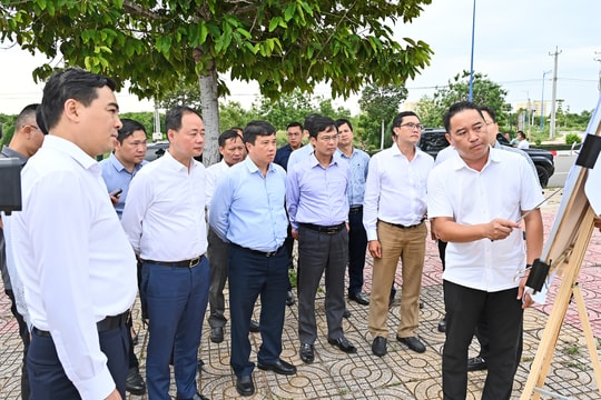 Bí thư Tỉnh ủy Lâm Đồng Y Thanh Hà Niê Kđăm khảo sát các dự án năng lượng, du lịch