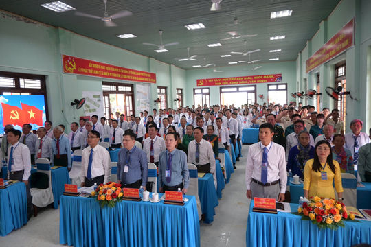 Phó Bí thư Tỉnh ủy Lâm Đồng Đặng Hồng Sỹ dự Đại hội Đảng bộ xã Tân Thành lần thứ I