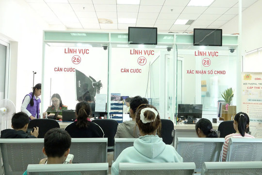 Lâm Đồng: 3 địa điểm tiếp nhận TTHC về vũ khí, vật liệu nổ, ngành nghề kinh doanh có điều kiện và con dấu