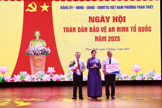 Phường Phan Thiết: Long trọng tổ chức “Ngày hội toàn dân bảo vệ an ninh Tổ quốc” năm 2025