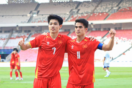 "Song Bắc" tỏa sáng, U23 Việt Nam ngược dòng vào chung kết Giải U23 Đông Nam Á 2025