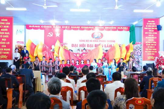 Hình ảnh Đại hội Đảng bộ xã Đinh Trang Thượng lần thứ I