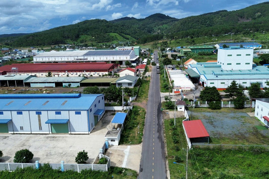 Đầu tư hạ tầng khu công nghiệp, tăng tỷ lệ lấp đầy