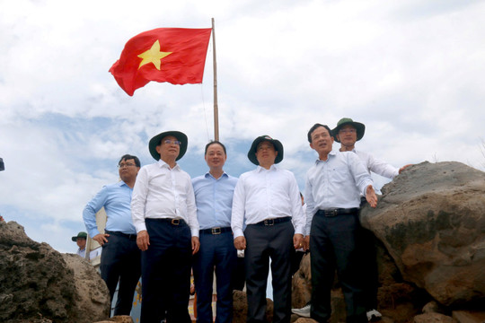 Lãnh đạo tỉnh Lâm Đồng kiểm tra công tác vận hành bộ máy và một số dự án trọng điểm tại Phú Quý