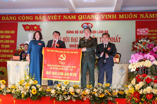 Phát huy truyền thống đoàn kết, quyết tâm đưa Phú Sơn Lâm Hà phát triển đột phá và bền vững