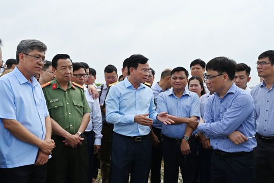 Chủ tịch UBND tỉnh Lâm Đồng Hồ Văn Mười kiểm tra các khu công nghiệp ven biển Lâm Đồng