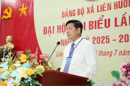 Phó Chủ tịch HĐND tỉnh Lâm Đồng Tiêu Hồng Phúc dự Đại hội Đảng bộ xã Liên Hương lần thứ I