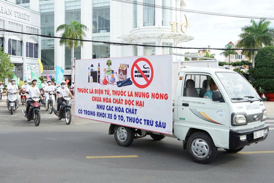Cảnh báo thuốc lá điện tử chứa chất cấm
