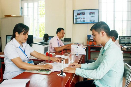 Tiêu chí xếp loại chất lượng công chức ở mức hoàn thành nhiệm vụ của Bộ GD&ĐT