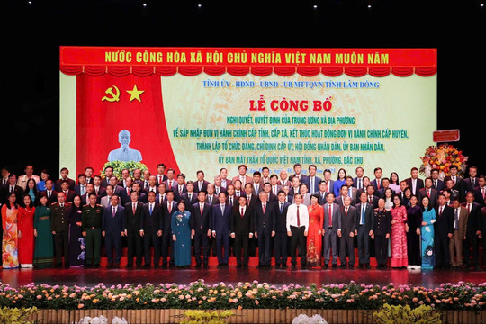 Lễ công bố tỉnh Lâm Đồng mới