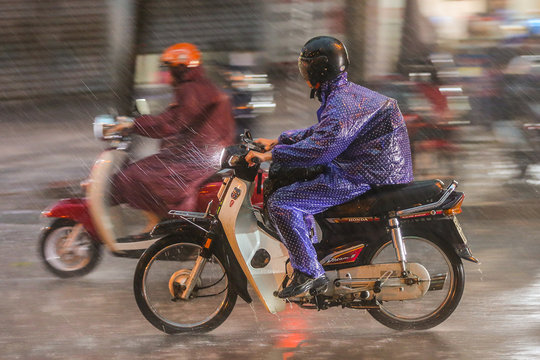 Miền Bắc sắp đón mưa giải nhiệt sau những ngày nắng nóng gay gắt