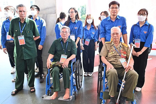 Bãi bỏ 02 TTHC lĩnh vực chính sách khen thưởng người có công với cách mạng từ 26/7/2025