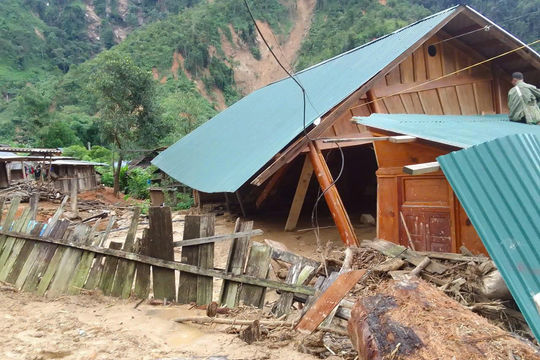 Những hình ảnh xót xa ở bản biên giới Nghệ An sau lũ quét