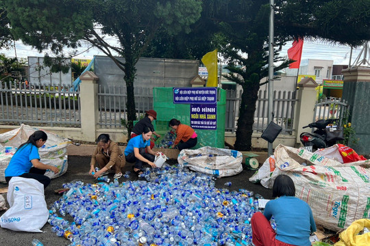 Mái ấm gia đình nòng cốt là phụ nữ
