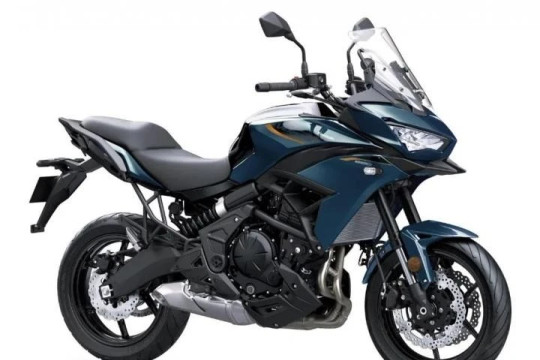 Kawasaki Versys 650 2026 ra mắt với 3 màu sơn mới, giá từ 250 triệu đồng