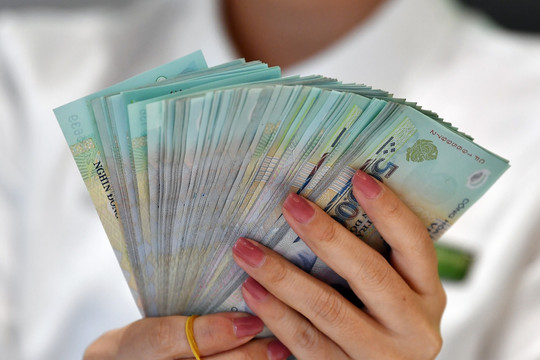 Lãi suất ngân hàng hôm nay 31/7/2025: Tăng mạnh sau 1 năm nhà băng làm điều hiếm có